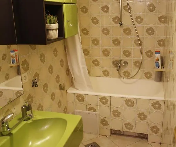 Blaise-old Town דירה